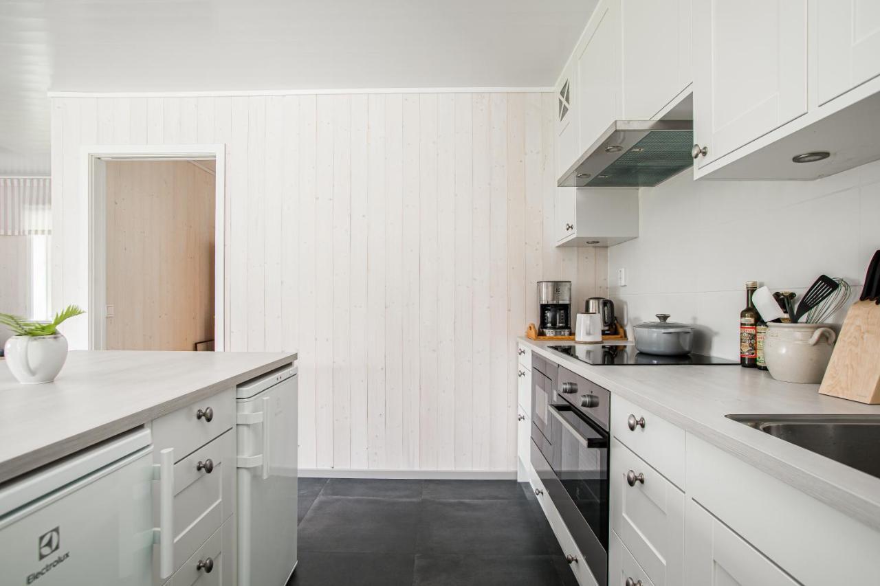 Solar Lake Cottage Jönköping Buitenkant foto
